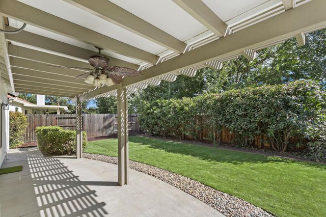 1992 San Carlos Cir, Roseville, CA 95747