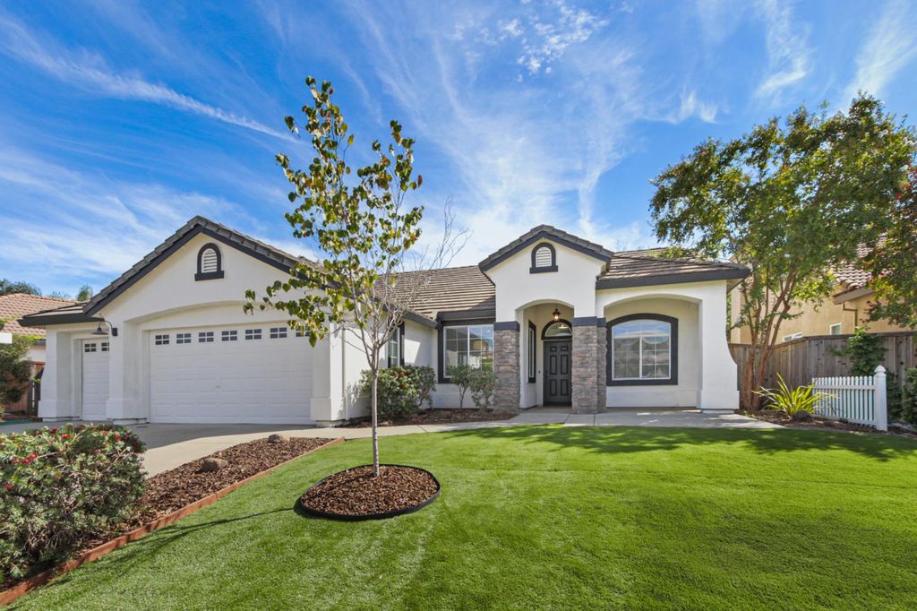 1992 San Carlos Cir, Roseville, CA 95747
