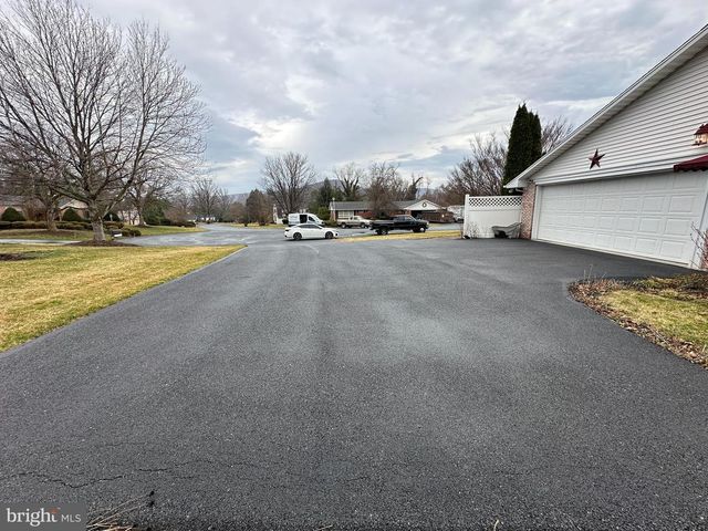 11475 PINE HILL DRIVE, Waynesboro, PA 17268