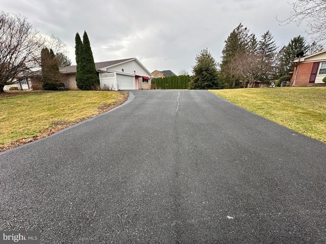 11475 PINE HILL DRIVE, Waynesboro, PA 17268