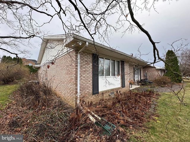 11475 PINE HILL DRIVE, Waynesboro, PA 17268