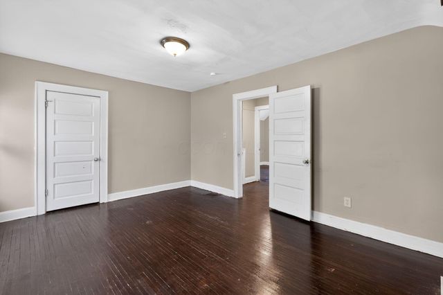 1607 Briarwood Avenue, Columbus, OH 43211