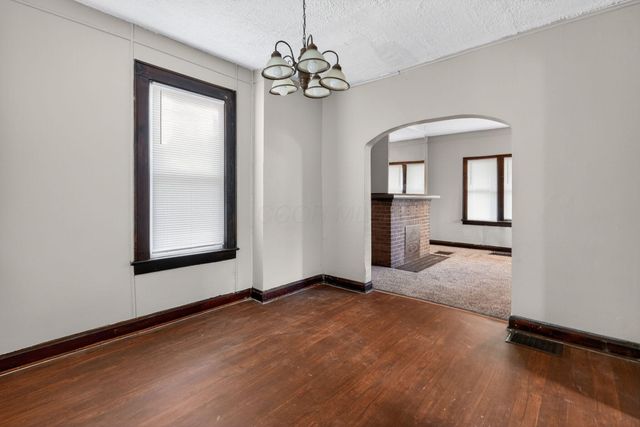 1607 Briarwood Avenue, Columbus, OH 43211