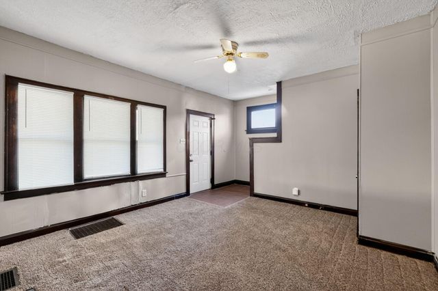 1607 Briarwood Avenue, Columbus, OH 43211