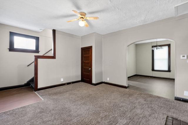 1607 Briarwood Avenue, Columbus, OH 43211