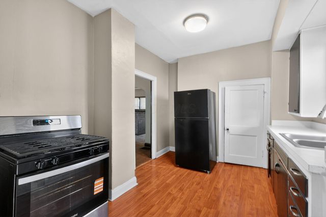1607 Briarwood Avenue, Columbus, OH 43211