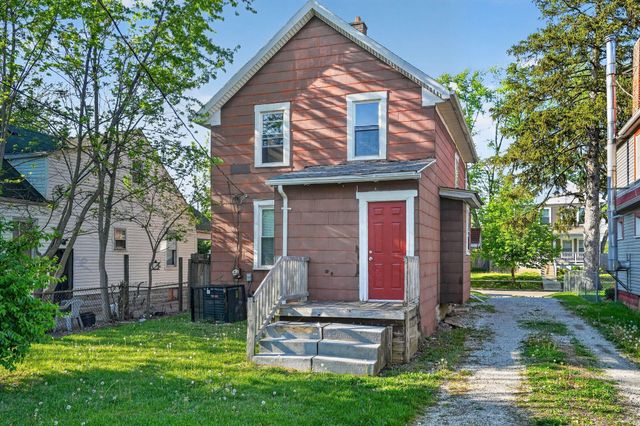 1607 Briarwood Avenue, Columbus, OH 43211