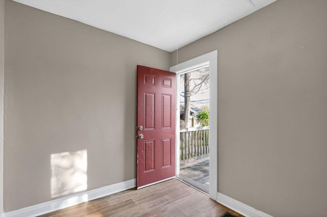 1607 Briarwood Avenue, Columbus, OH 43211