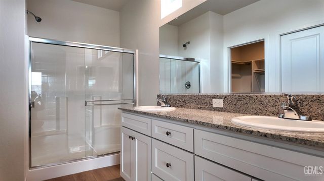 1501 Hobbs Lane, Bakersfield, CA 93307