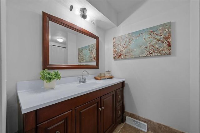 12311 W 67th Terrace, Shawnee, KS 66216