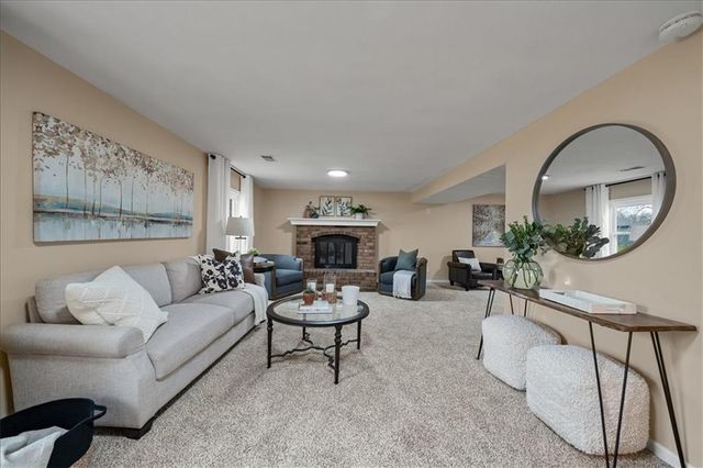 12311 W 67th Terrace, Shawnee, KS 66216