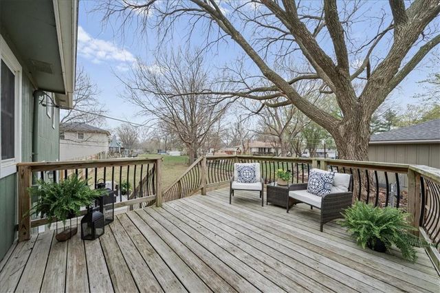 12311 W 67th Terrace, Shawnee, KS 66216