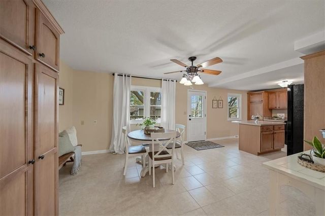 12311 W 67th Terrace, Shawnee, KS 66216