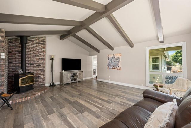 2300 Auburn Folsom Rd, Newcastle, CA 95658