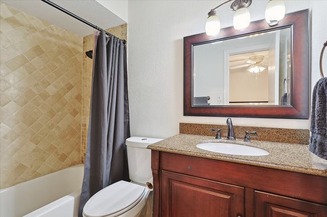 2320 Carol Good Lane, Carrollton, TX 75006