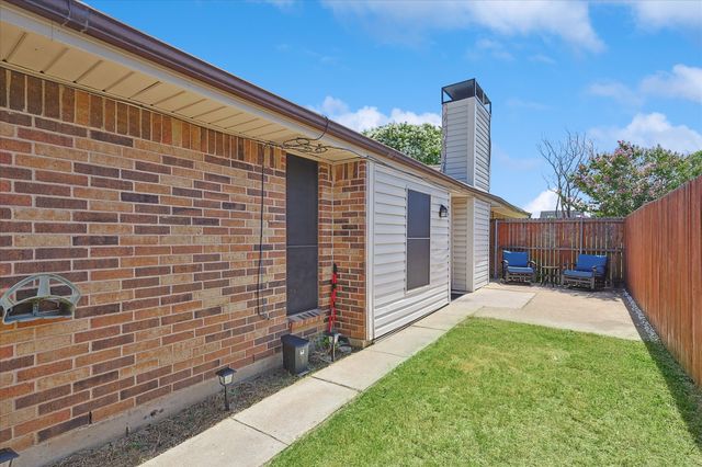 2320 Carol Good Lane, Carrollton, TX 75006