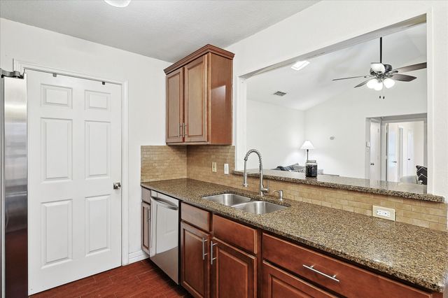 2320 Carol Good Lane, Carrollton, TX 75006