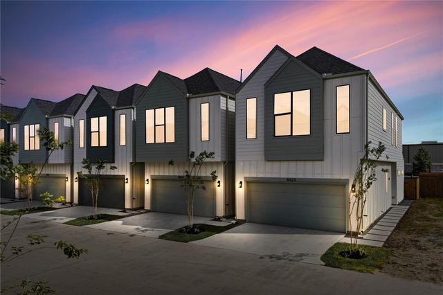 8418 Pech Landing Drive, Houston, TX 77055