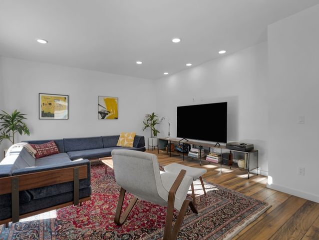 2842 Tierra Lane, Bozeman, MT 59718