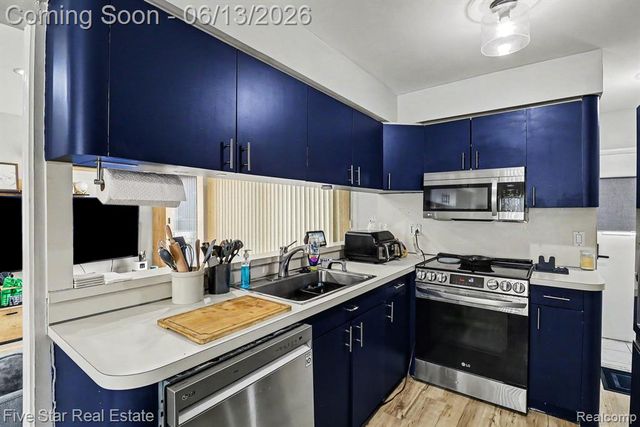 29261 Marshall Street, Southfield, MI 48076