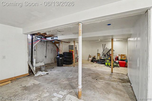 29261 Marshall Street, Southfield, MI 48076