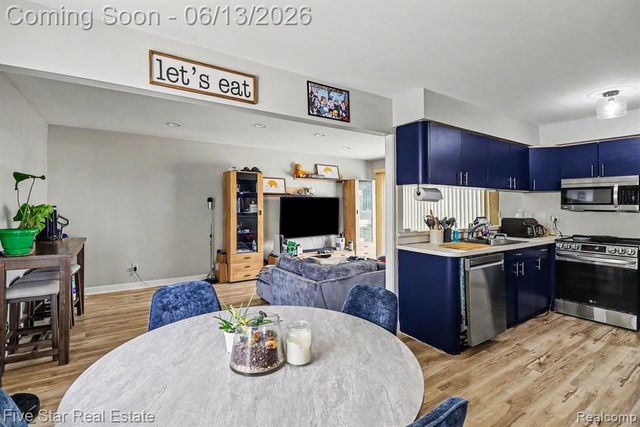 29261 Marshall Street, Southfield, MI 48076