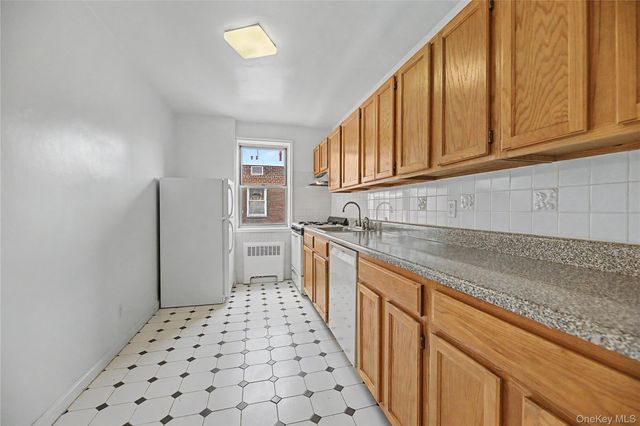 1234 Midland Avenue 6E, Bronxville, NY 10708