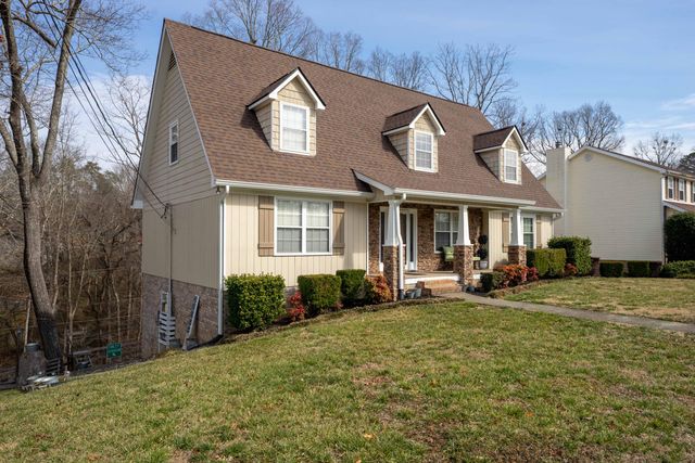 431 Golden Oaks Drive, Hixson, TN 37343