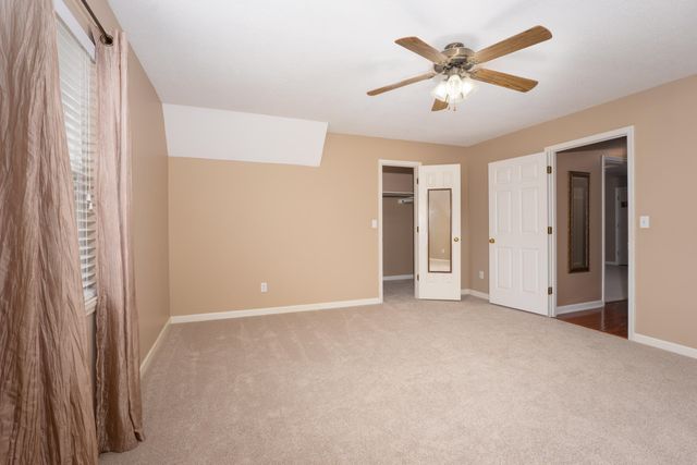 431 Golden Oaks Drive, Hixson, TN 37343