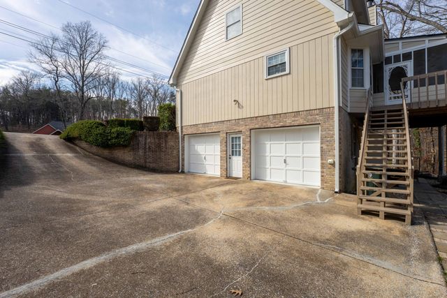 431 Golden Oaks Drive, Hixson, TN 37343