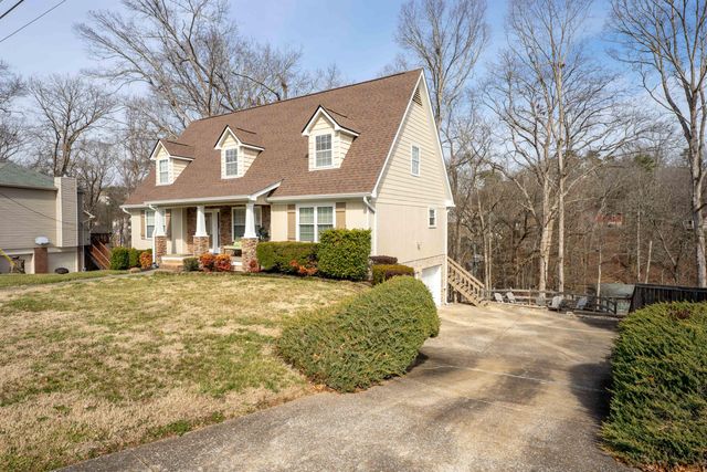 431 Golden Oaks Drive, Hixson, TN 37343
