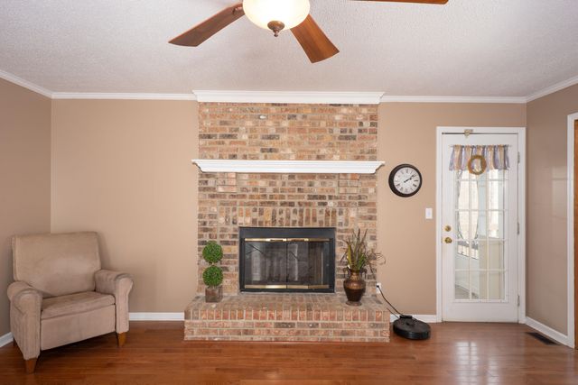 431 Golden Oaks Drive, Hixson, TN 37343