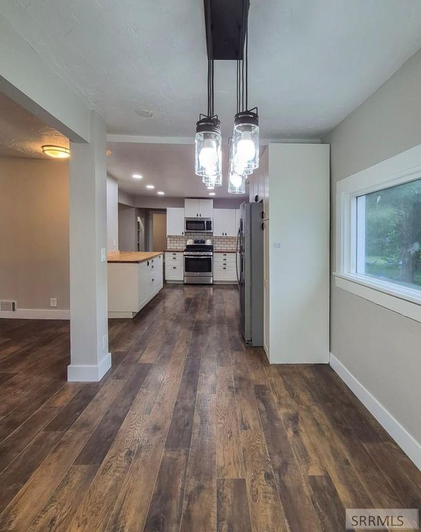 Image 12 of property listing at 862 Highland Street, Ashton, ID 83420