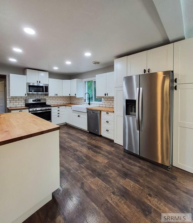 Image 13 of property listing at 862 Highland Street, Ashton, ID 83420