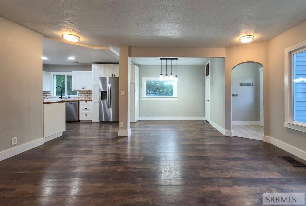 Image 5 of property listing at 862 Highland Street, Ashton, ID 83420