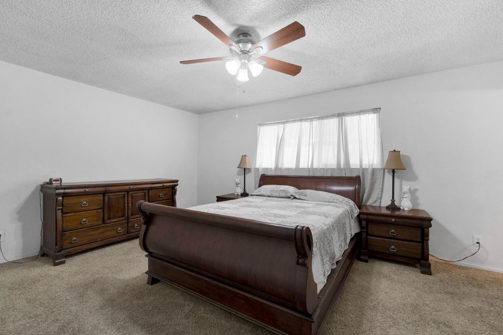 Image 21 of property listing at 11975 Charlton Road, Madera, CA 93636