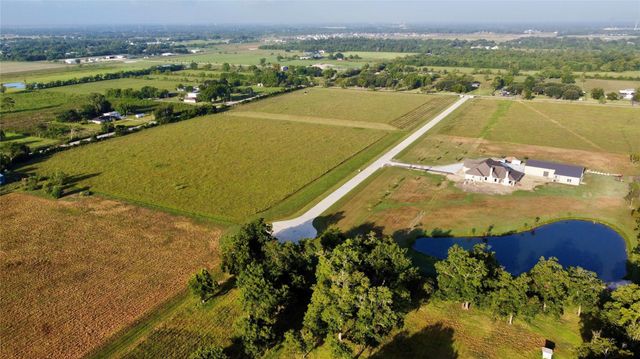 16422 Adlong School Rd, Crosby, TX 77532