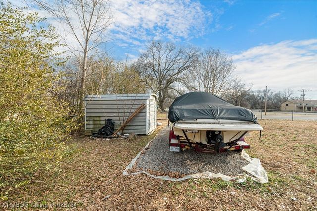 518 N 17th Street, Van Buren, AR 72956