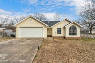 518 N 17th Street, Van Buren, AR 72956