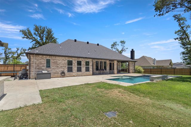 904 Taylor Branch, Springtown, TX 76082