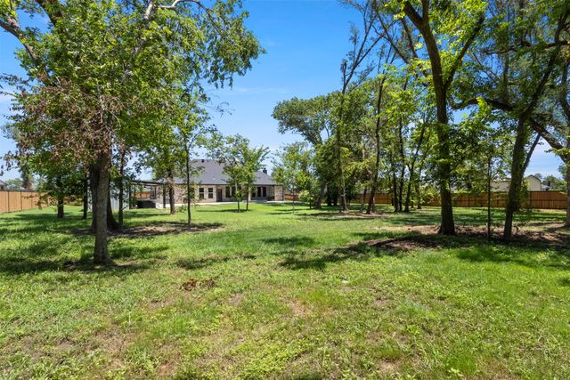 904 Taylor Branch, Springtown, TX 76082