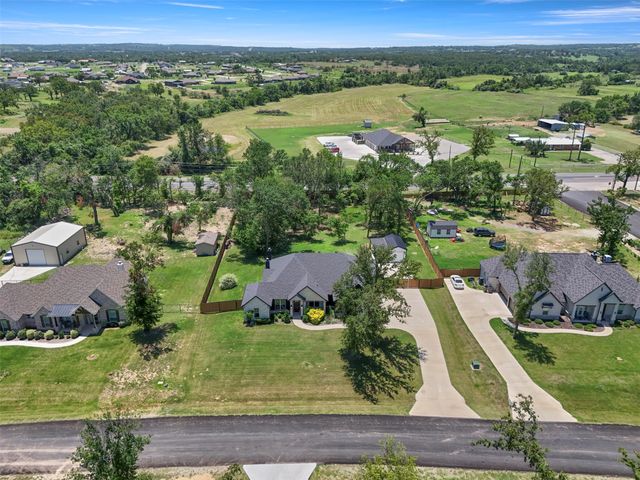904 Taylor Branch, Springtown, TX 76082