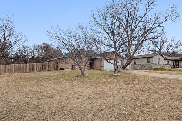 323 Sage Trail, Springtown, TX 76082