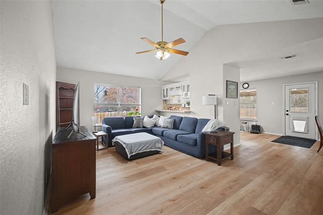 323 Sage Trail, Springtown, TX 76082