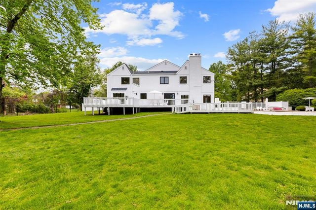81 Greenwoods Road, Old Tappan, NJ 07675