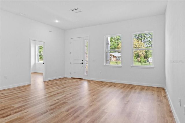 8677 N CIRCULAR WAY, Citrus Springs, FL 34434