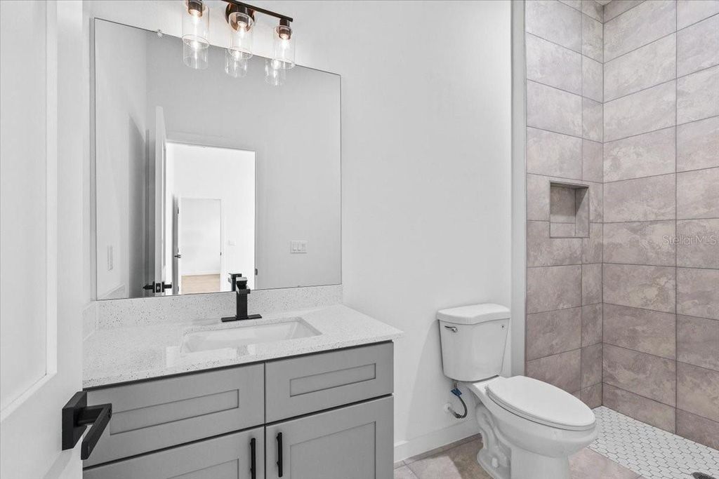 Image 13 of property listing at 8677 N CIRCULAR WAY, Citrus Springs, FL 34434