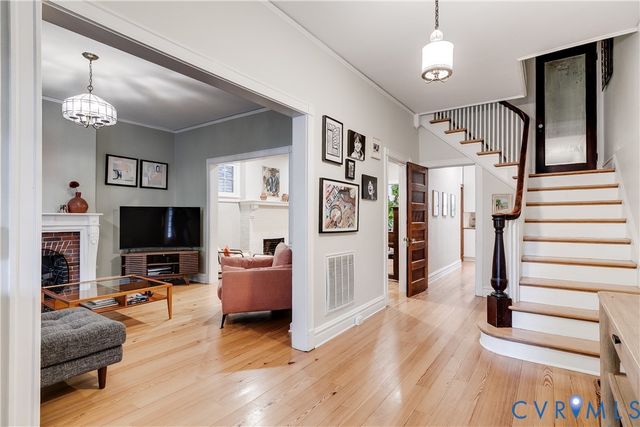 2709 Grove Ave, Richmond, VA 23220