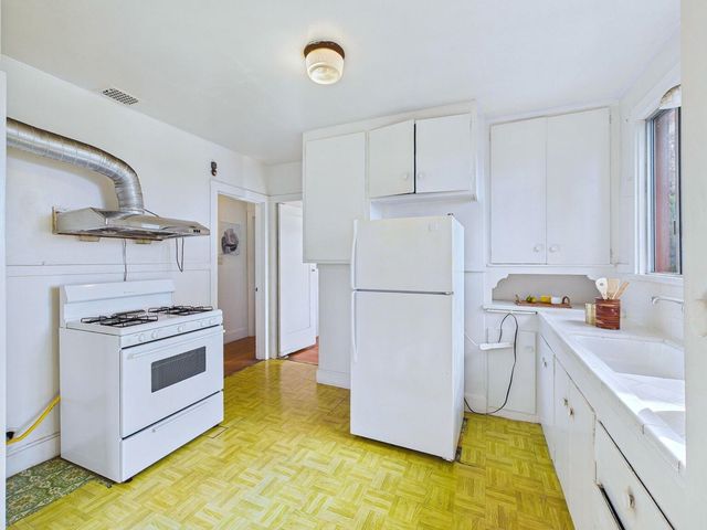 1066 1066 Peralta Ave, Albany, CA 94706