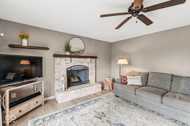 8223 Picadilly Lane, Indianapolis, IN 46256
